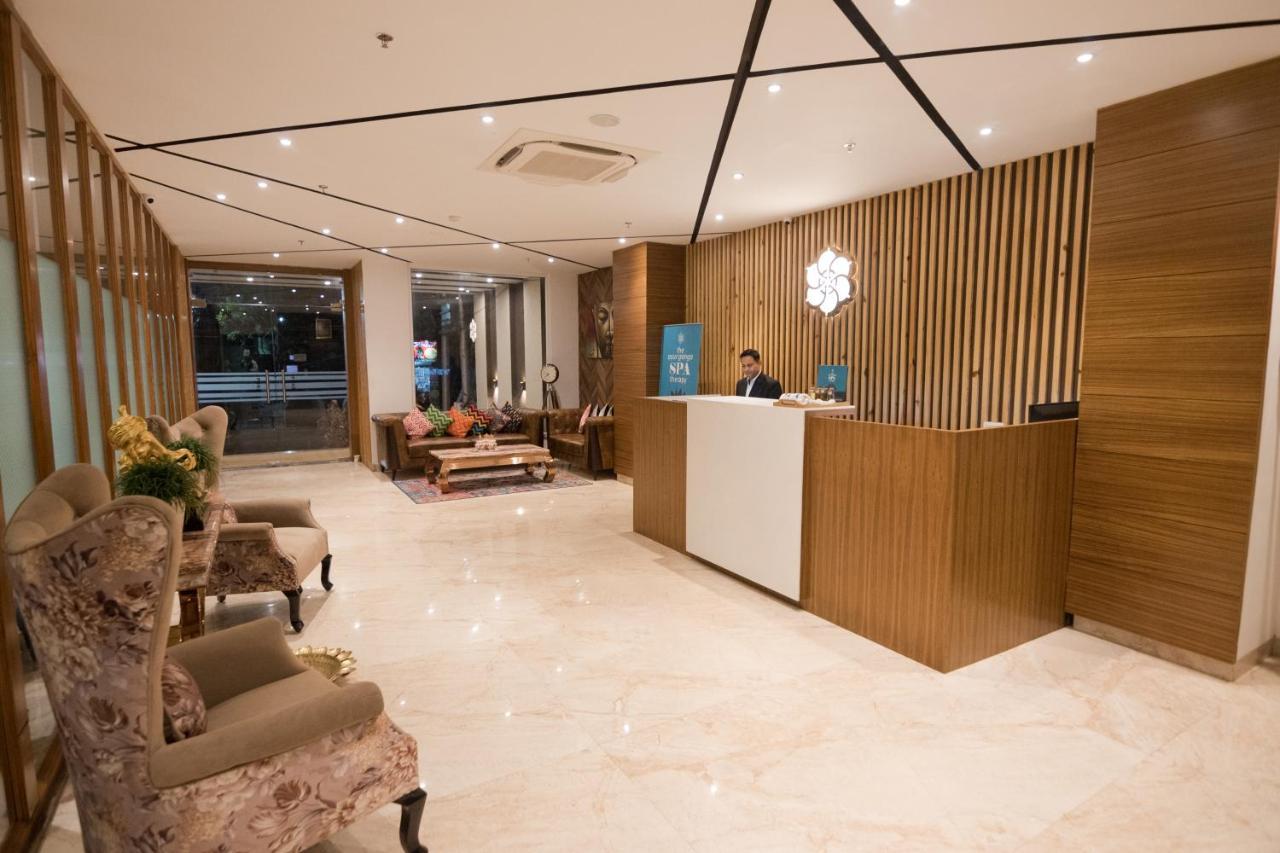 Holywater Hotel By Ganga Kinare #150 Mts From Ganga Ghat Rishikesh Exterior photo